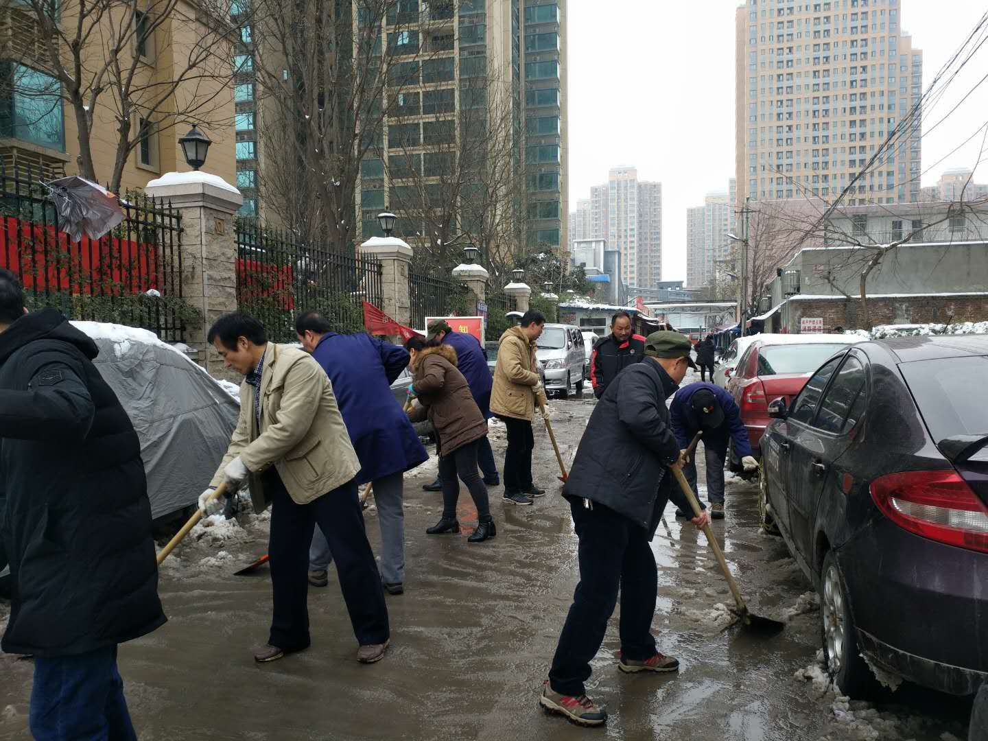 “以雪為令，御雪奮戰(zhàn)” 西安工業(yè)投資集團再行動